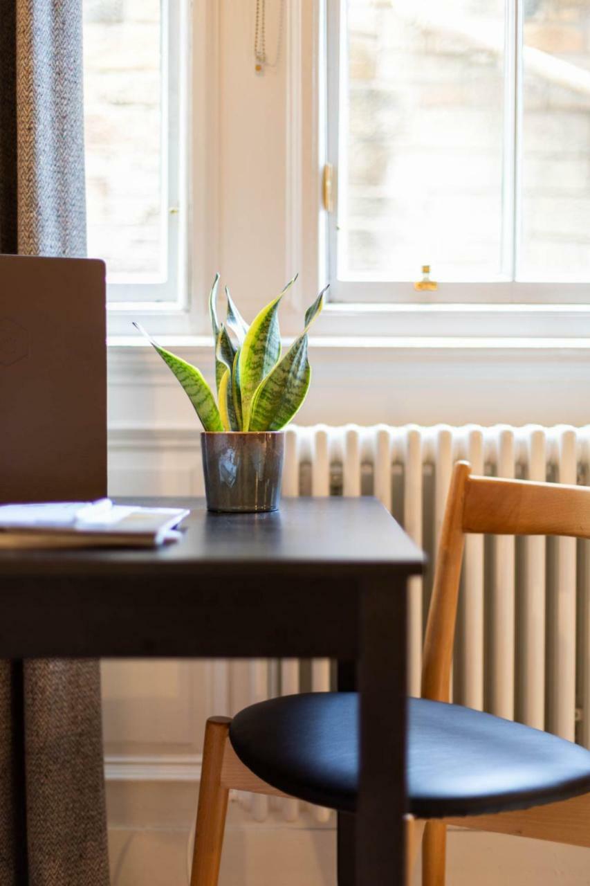 Linton Collection - The West Wing Apartment Edinburgh Bagian luar foto